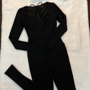 💕5/$25 Gorgeous Black Jumpsuit